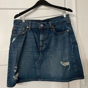 Women’s Levi’s Distressed Mini Skirt